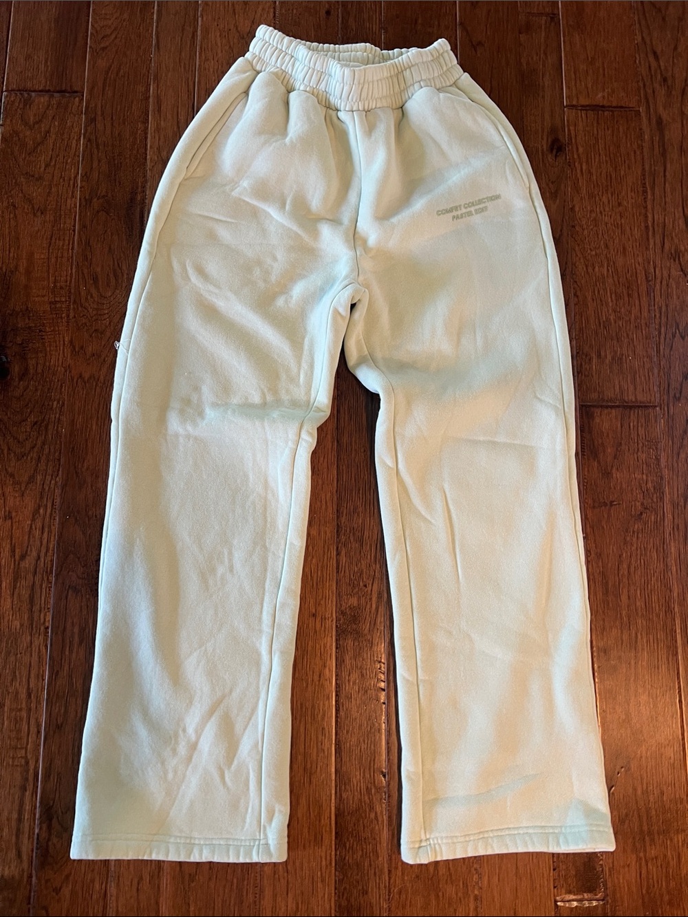 Comfrt light green Fleece Joggers with Elastic Waist